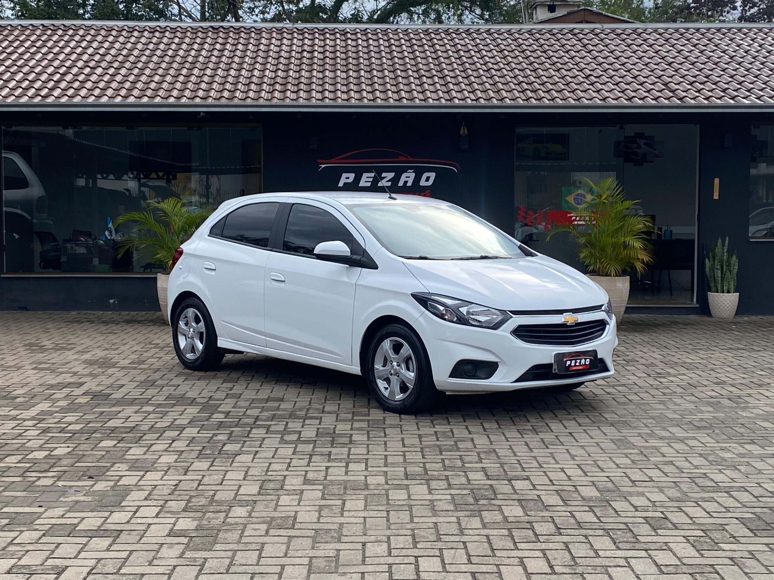 ONIX LT 1.4 2019 COMPLETO AUTOMÁTICO